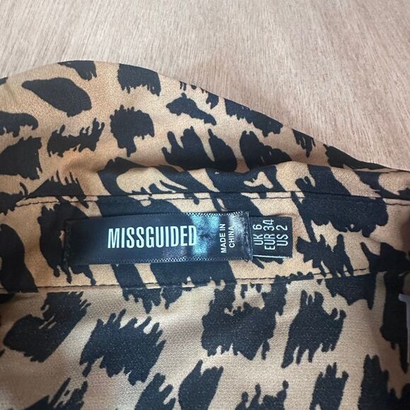 Missguided Leopard Print Mini Dress US 2 Short Sleeve V-Neck Smock Style - Picture 3 of 3